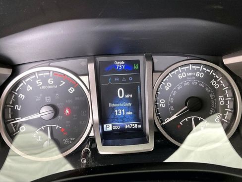 Used 2022 Toyota Tacoma SR5 image 18