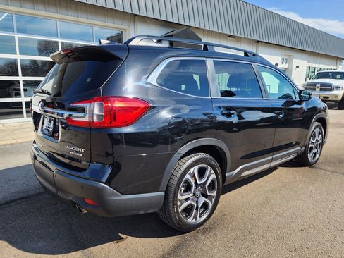 Used 2023 Subaru Ascent Limited image 7