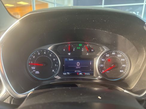 Used 2021 Chevrolet Equinox LT image 24