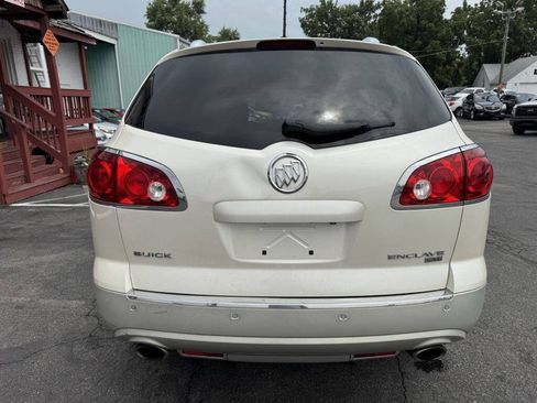 Used 2011 Buick Enclave CXL FWD image 4