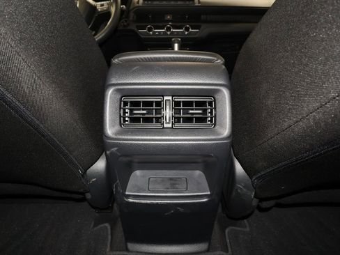 Used 2025 Honda CR-V LX image 29