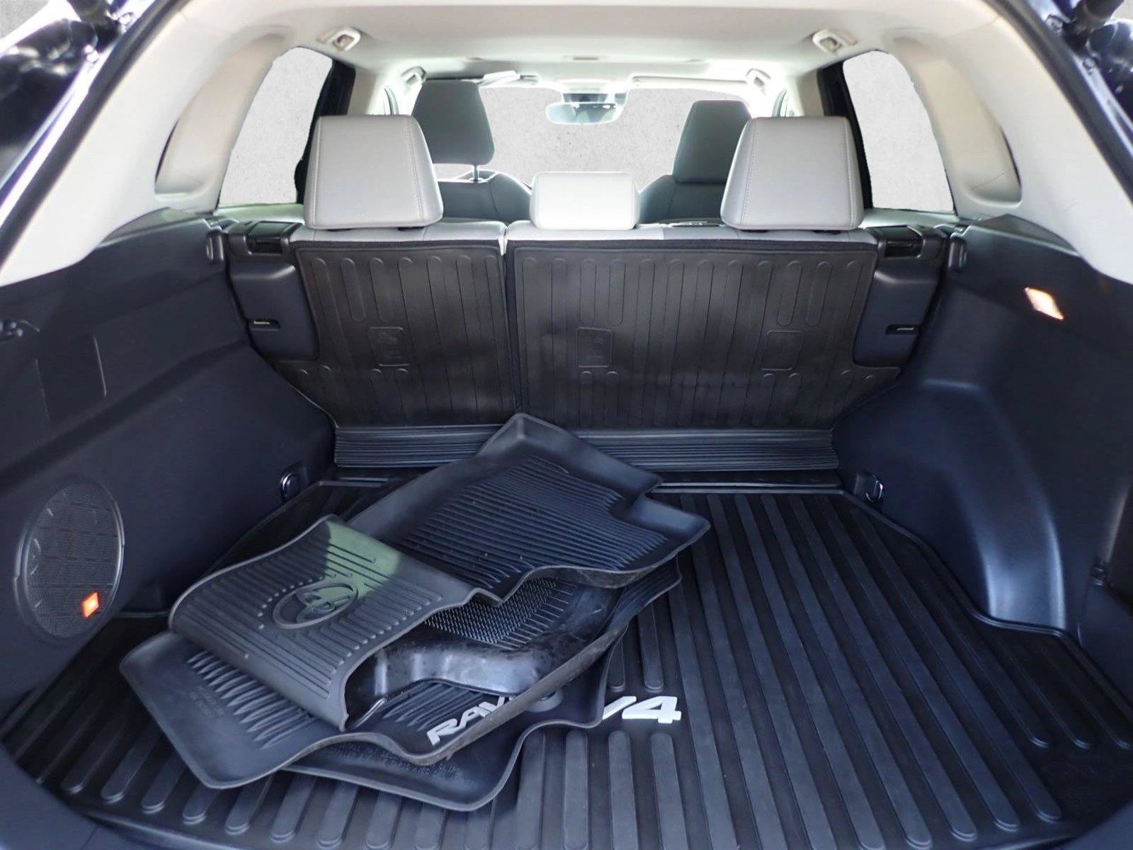 Certified 2021 Toyota RAV4 XLE Premium AWD/4WD image 8