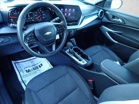 Used 2024 Chevrolet Trax LS w/ Driver Confidence Package FWD image 10