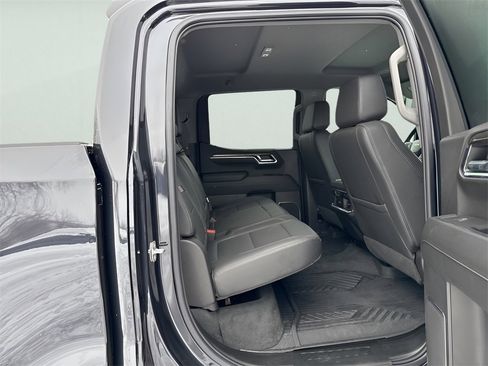 Used 2024 Chevrolet Silverado 1500 LTZ image 11