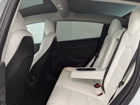 Used 2021 Tesla Model 3 Performance image 16