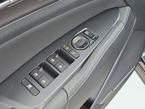 New 2026 Kia Sportage EX image 16