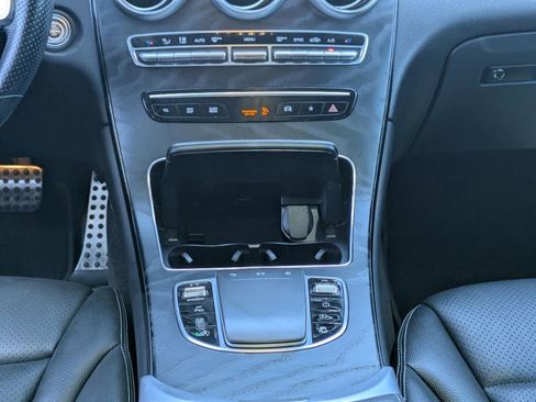 Used 2022 Mercedes-Benz GLC 300 image 24