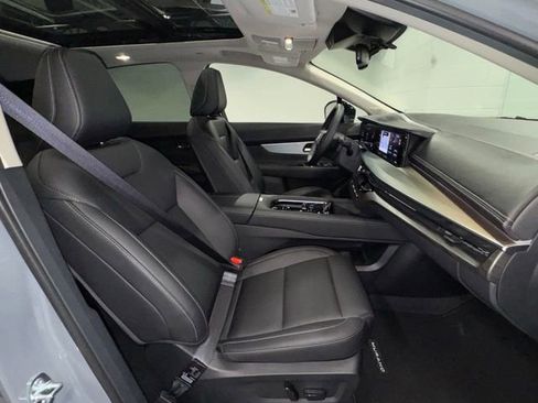 Used 2025 Nissan Murano SL AWD/4WD image 14
