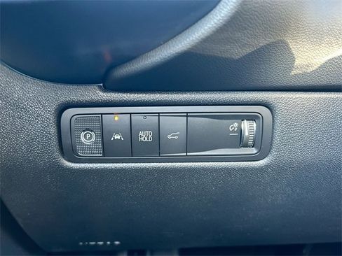 New 2026 Chevrolet Equinox EV LT image 17