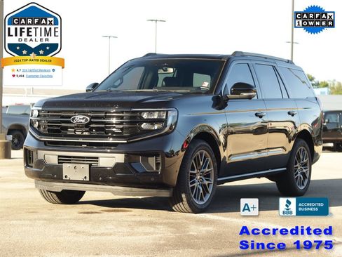 Used 2025 Ford Expedition Platinum w/ Stealth Performance Package AWD/4WD image 3