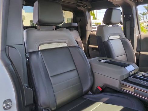 Used 2025 GMC Hummer EV 2X AWD/4WD image 28