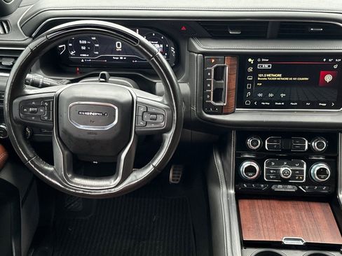 Used 2023 GMC Yukon Denali Ultimate image 14