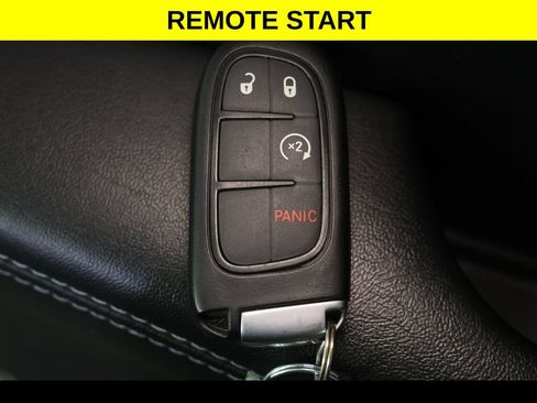 Used 2020 Jeep Cherokee Latitude Plus w/ Cold Weather Group AWD/4WD image 11