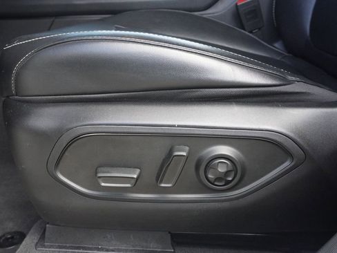 Used 2021 Jeep Grand Cherokee L Limited AWD/4WD image 32
