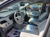 Used 2012 Toyota Sienna LE image 5