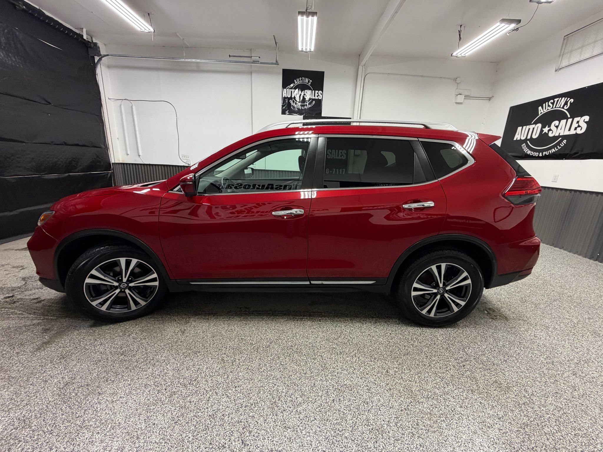 Used 2017 Nissan Rogue SL w/ SL Premium Package AWD/4WD image 7