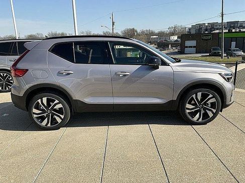 New 2026 Volvo XC40 B5 Plus w/ Climate Package AWD/4WD image 7