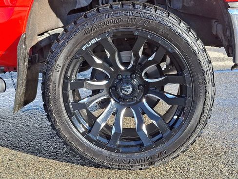 Used 2015 Ford F150 XLT image 8