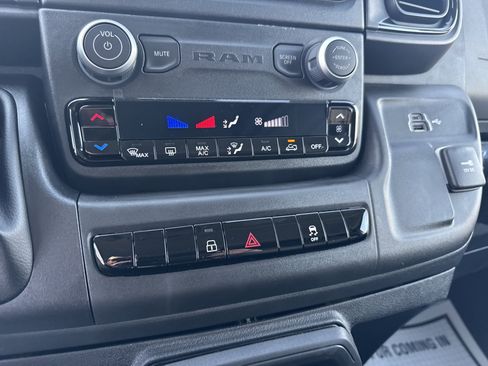 Used 2024 RAM ProMaster 2500 image 23