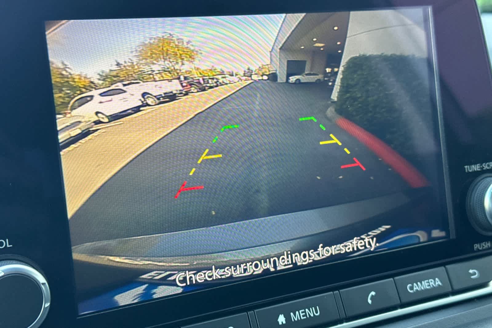 Used 2025 Nissan Rogue SV FWD image 19