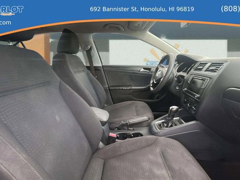 Used 2016 Volkswagen Jetta S image 19