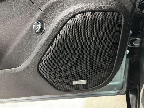 Used 2023 GMC Acadia SLE w/ Driver Convenience Package image 22