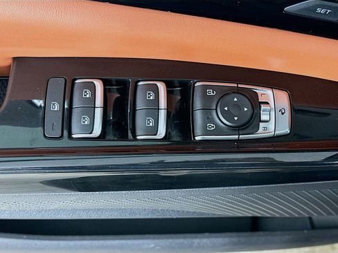 Used 2022 Kia Carnival SX Prestige FWD image 15