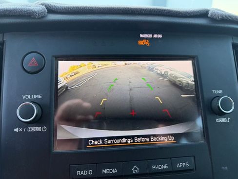Used 2021 Subaru Outback AWD/4WD image 12