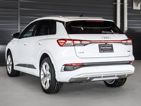 Used 2023 Audi Q4 e-tron Prestige w/ 20" Wheel Package AWD/4WD image 2