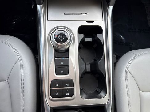 Used 2021 Ford Explorer XLT w/ Equipment Group 202A image 21