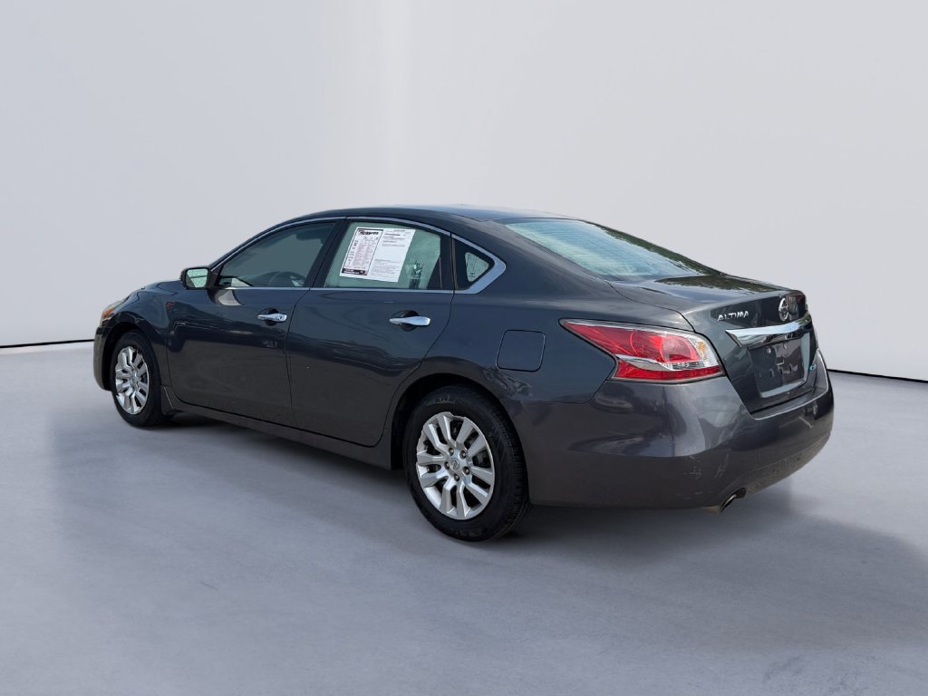 Used 2013 Nissan Altima 2.5 S FWD image 5