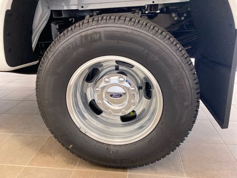 New 2026 Ford F350 Platinum w/ Platinum Plus Package AWD/4WD image 25