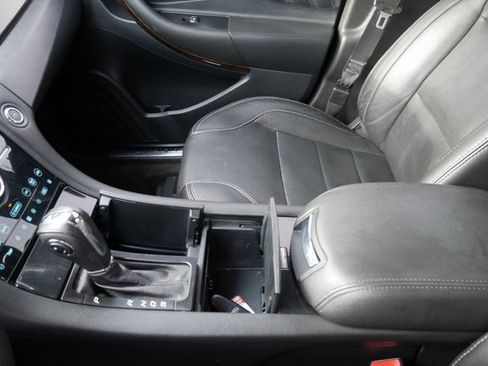 Used 2013 Ford Taurus Limited image 23