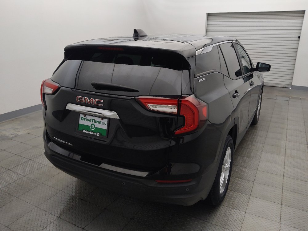 Used 2024 GMC Terrain SLE FWD image 7