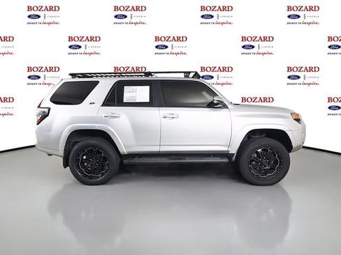Used 2019 Toyota 4Runner SR5 Premium AWD/4WD image 9