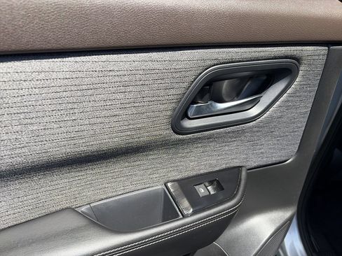 Certified 2023 Nissan Rogue SV FWD image 25