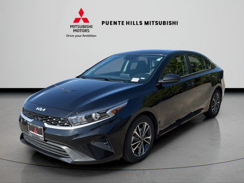 Used 2024 Kia Forte LXS FWD image 1