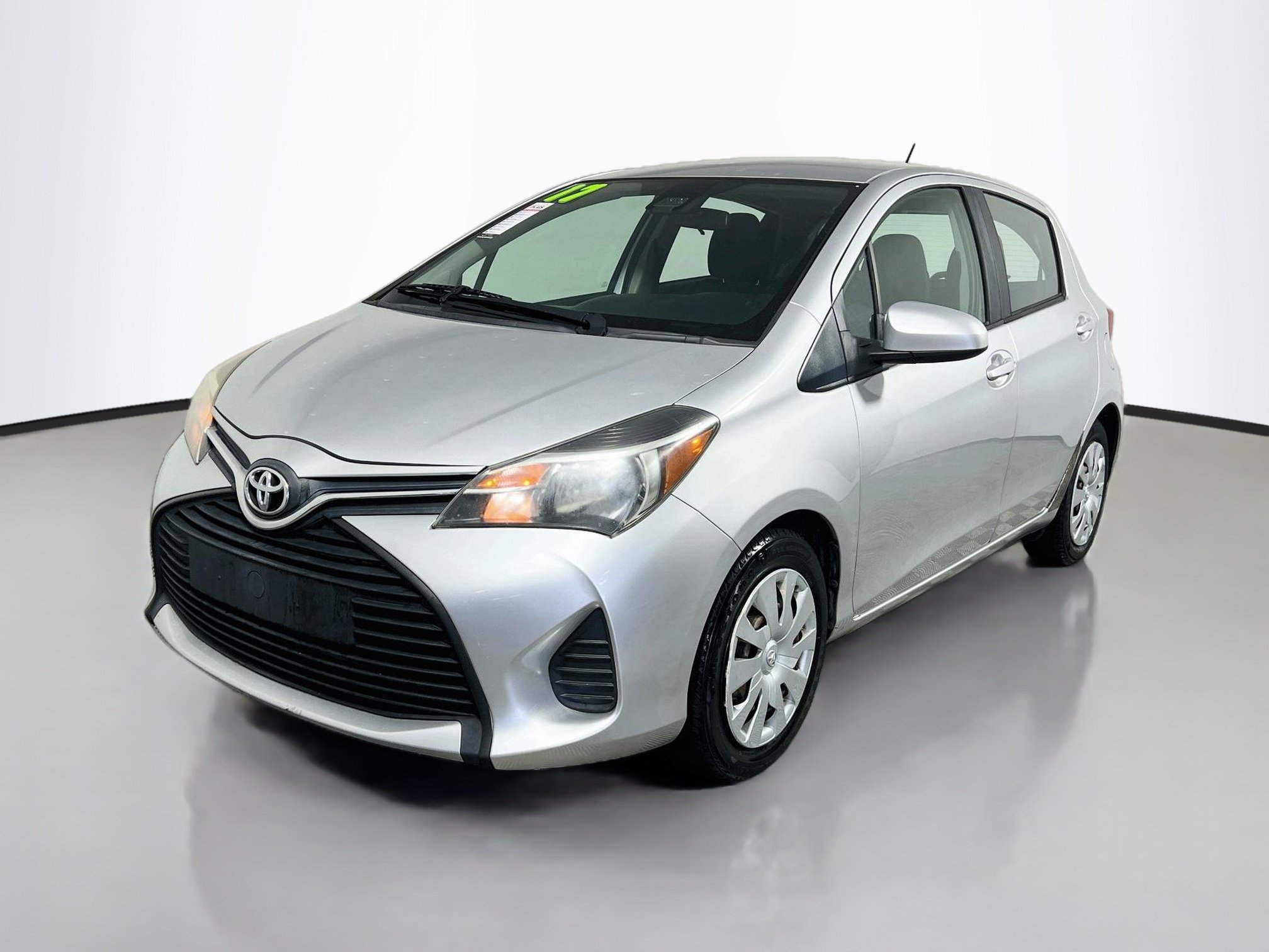 Used 2017 Toyota Yaris L FWD image 10