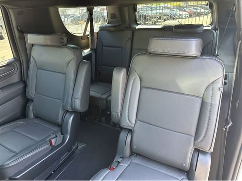 Certified 2023 GMC Yukon XL Denali w/ Denali Reserve Package image 14