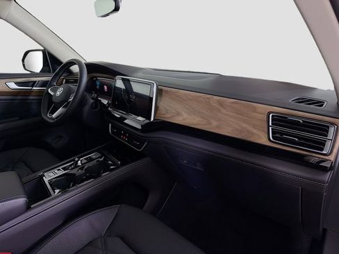 New 2026 Volkswagen Atlas SE FWD image 30