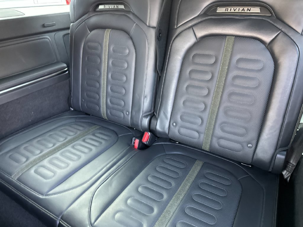 Used 2025 Rivian R1S Adventure Dual AWD/4WD image 14