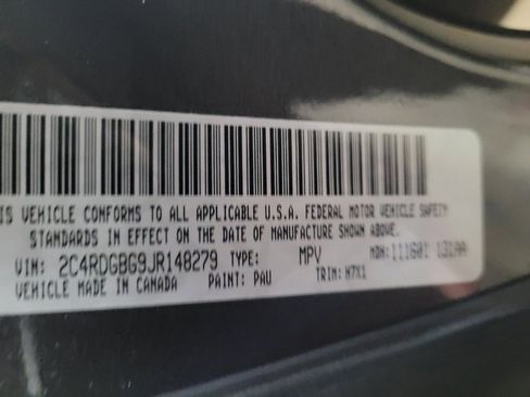 Used 2018 Dodge Grand Caravan SE image 33