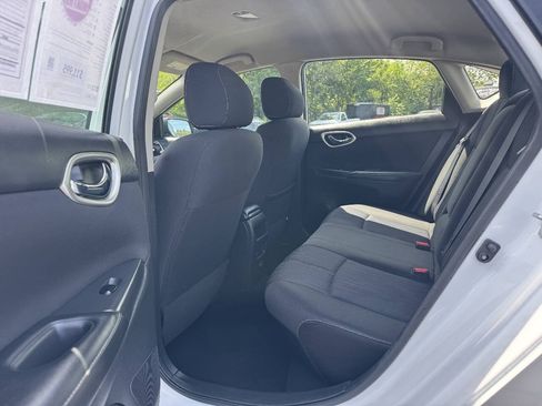 Used 2018 Nissan Sentra SV FWD image 15