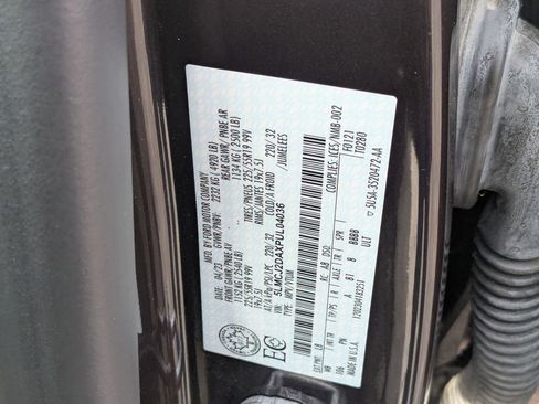 Used 2023 Lincoln Corsair Reserve image 24