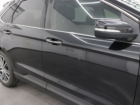 Used 2020 Ford Edge Titanium w/ Class II Trailer Tow Package AWD/4WD image 25