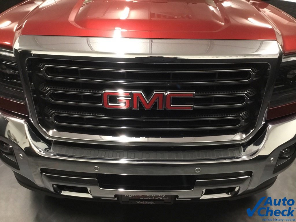Used 2015 GMC Sierra 2500 SLT w/ Suspension Package, Off-Road AWD/4WD image 24