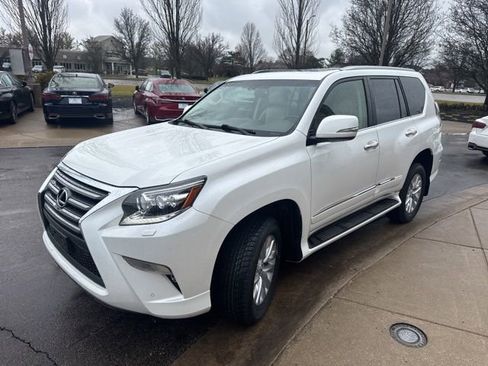 Used 2018 Lexus GX 460 Premium w/ Premium Package image 7