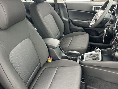 New 2026 Hyundai Venue SE image 10