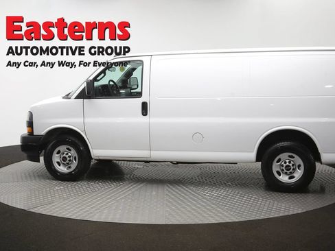 Used 2020 GMC Savana 3500 w/ Driver Convenience Package RWD image 61