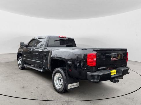 Used 2017 GMC Sierra 3500 Denali AWD/4WD image 3
